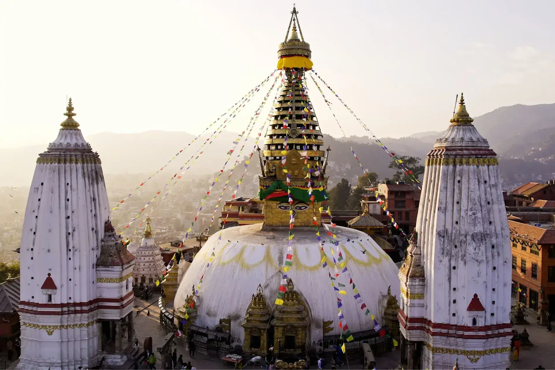 Templo de swayambunath en Katmandú con Descubrir Tours