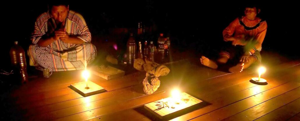 Ceremonia a la luz de las velas
