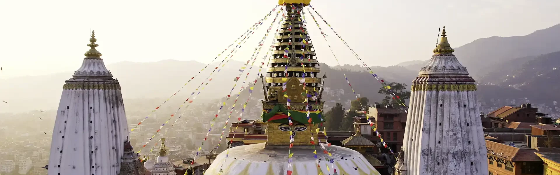 Vista aérea del templo de Swayambunath en Katmandú